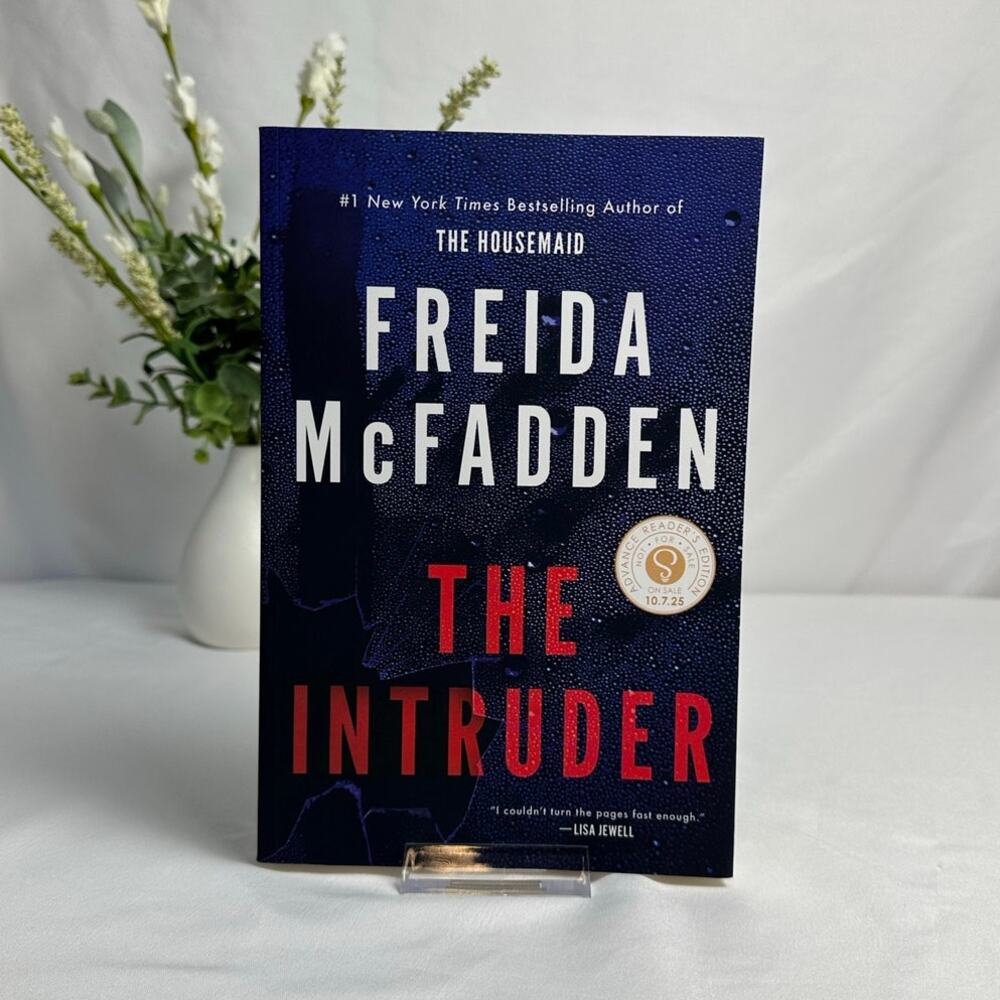 The Intruder Freida McFadden ARC Advanced Reader Copy Paperback Thriller